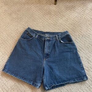 Vintage Wrangler Denim Women's Shorts — Size 14 / fits like a large or XL